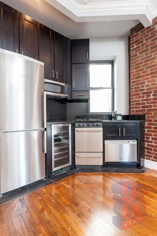 250 Mott St. - Photo 4