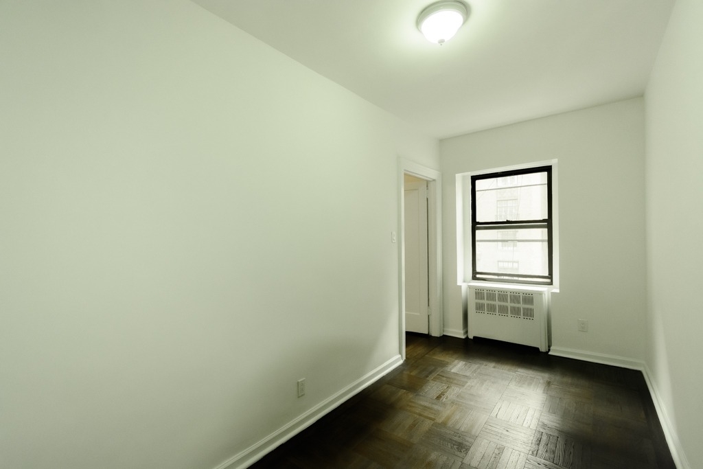 149 East 72nd Street - Photo 3