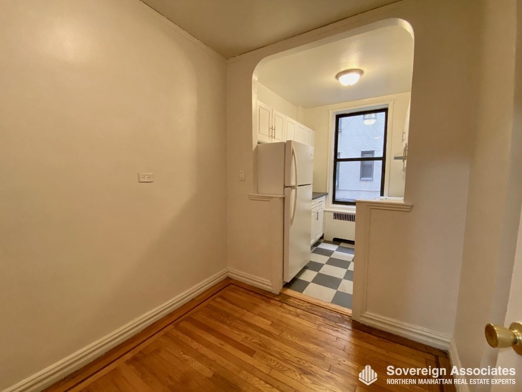 600 West 218th Street - Photo 6