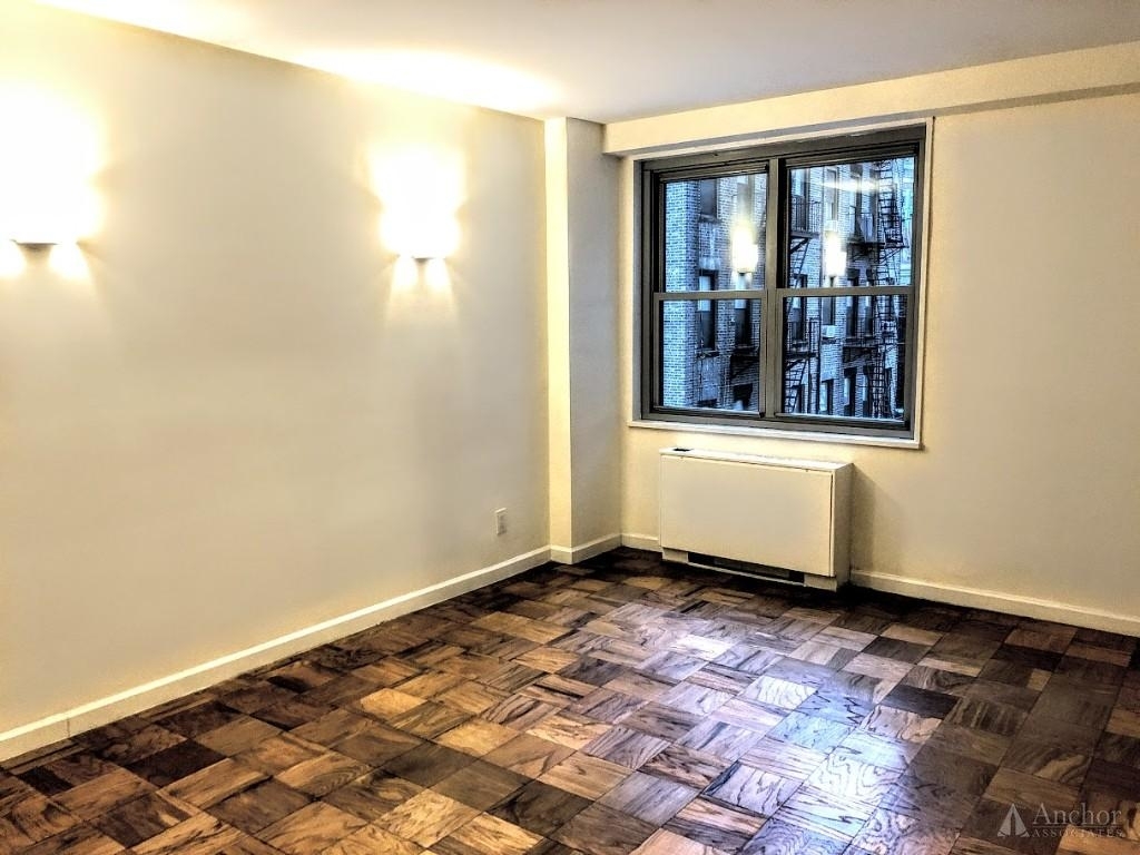 250 East 63rd Street - Photo 3