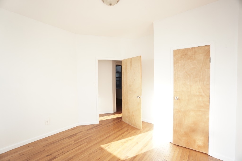 505 W 135th Street - Photo 8