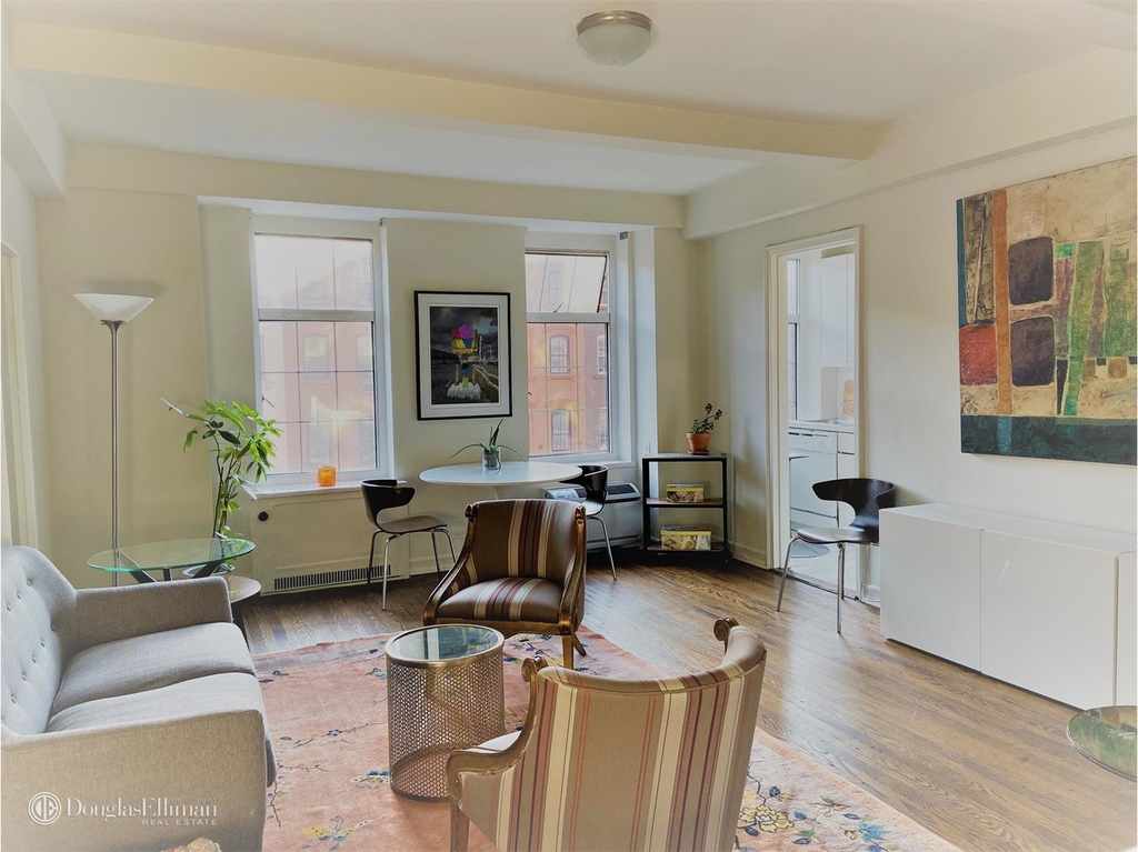 465 West 23rd St - Photo 0