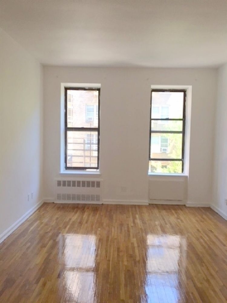 412 east 83rd street - Photo 2