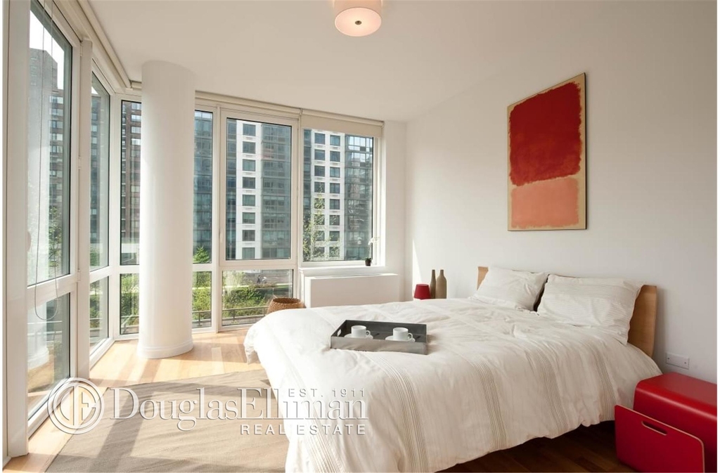 808 Columbus Avenue - Photo 8