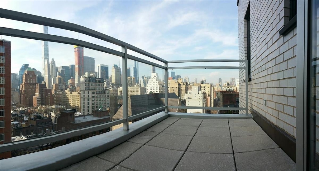 165 East 66th Street - Photo 6