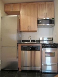 212 East 25th St - Photo 2