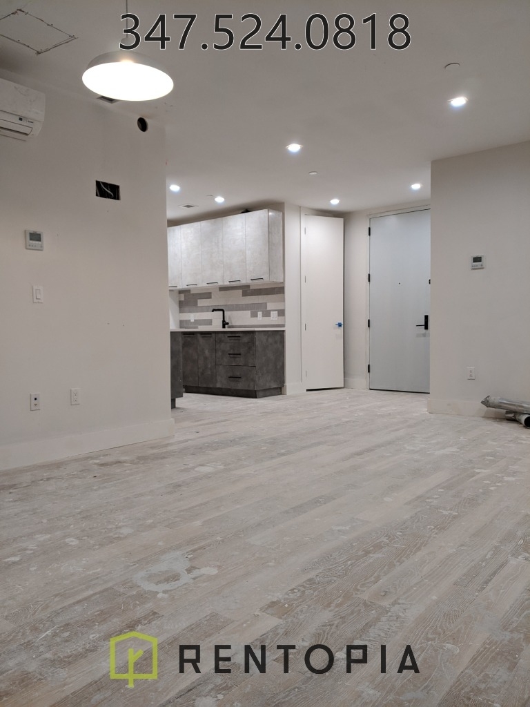 556 Grand Street - Photo 10