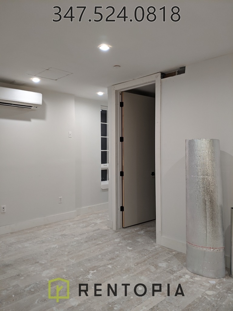 556 Grand Street - Photo 3