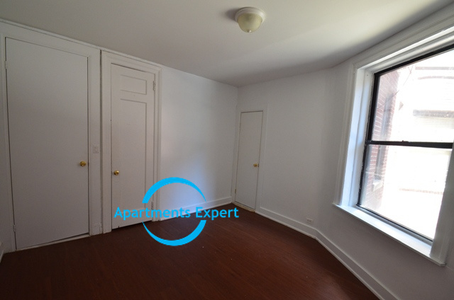 2705 Morris Avenue - Photo 3