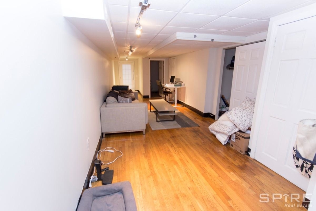 1604 Lexington Avenue - Photo 3