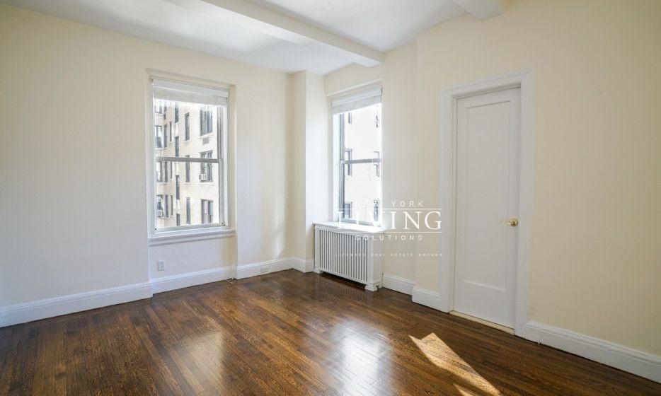 East 80th Street - Photo 1