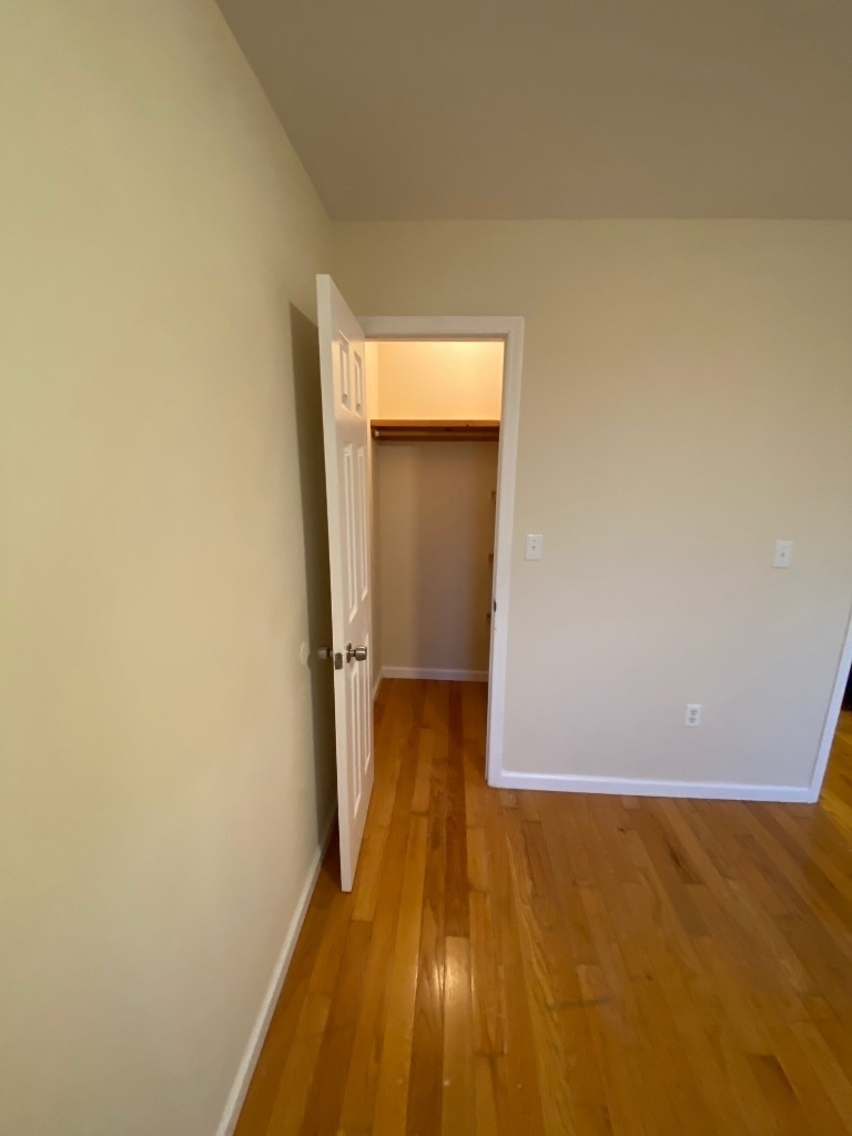 3306 rombouts ave - Photo 4