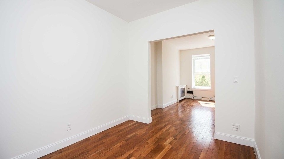 225 Troy Avenue #2L  - Photo 4