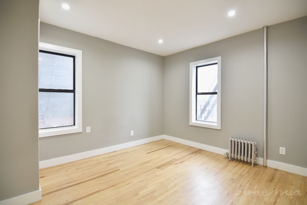 382 Wadsworth Avenue - Photo 5