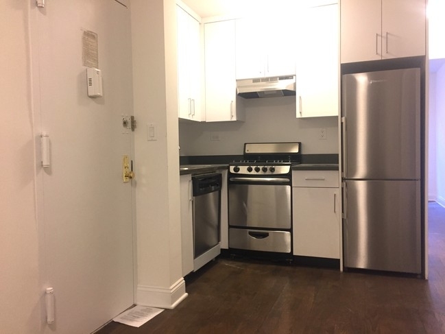 220 East 89th Street - Photo 1