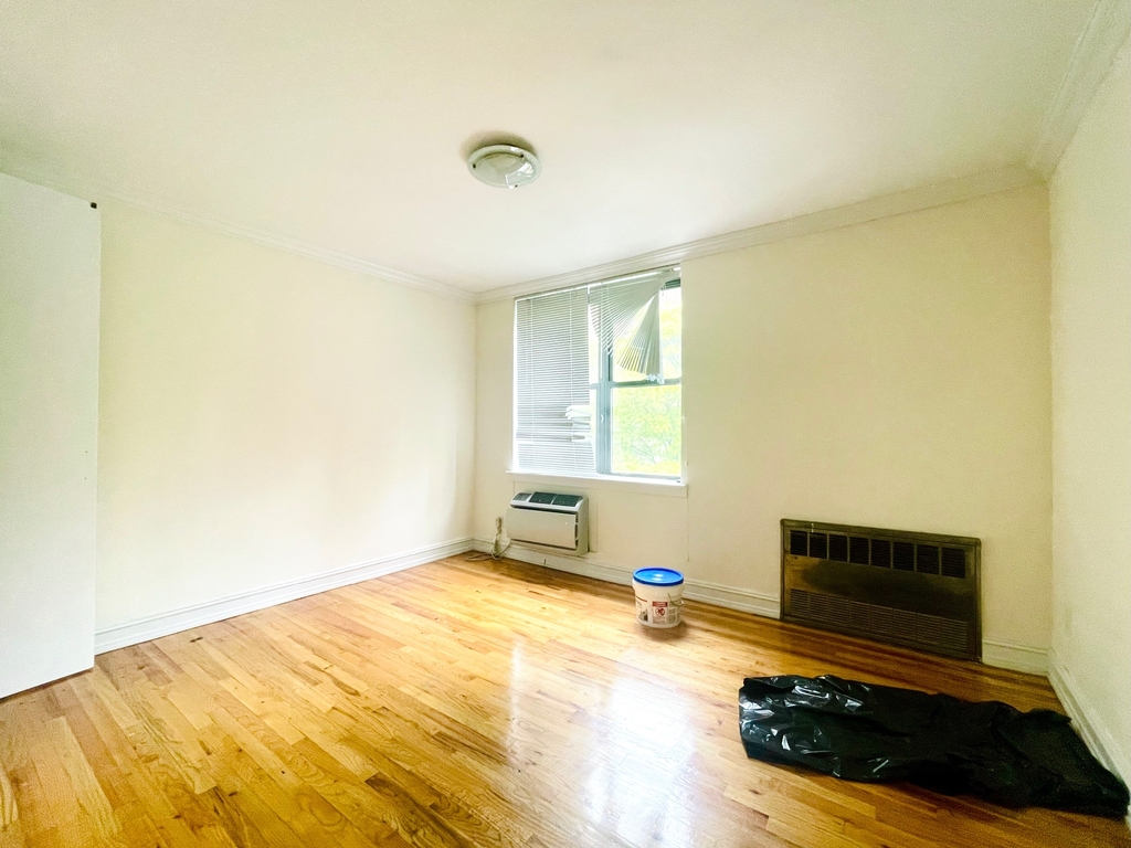 238 East 36th Street - Photo 2