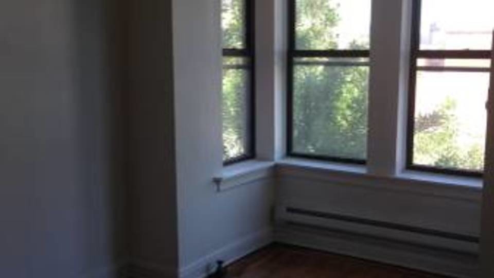 884 Bedford Ave - Photo 1