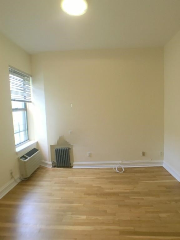 201 East 81 St - Photo 2