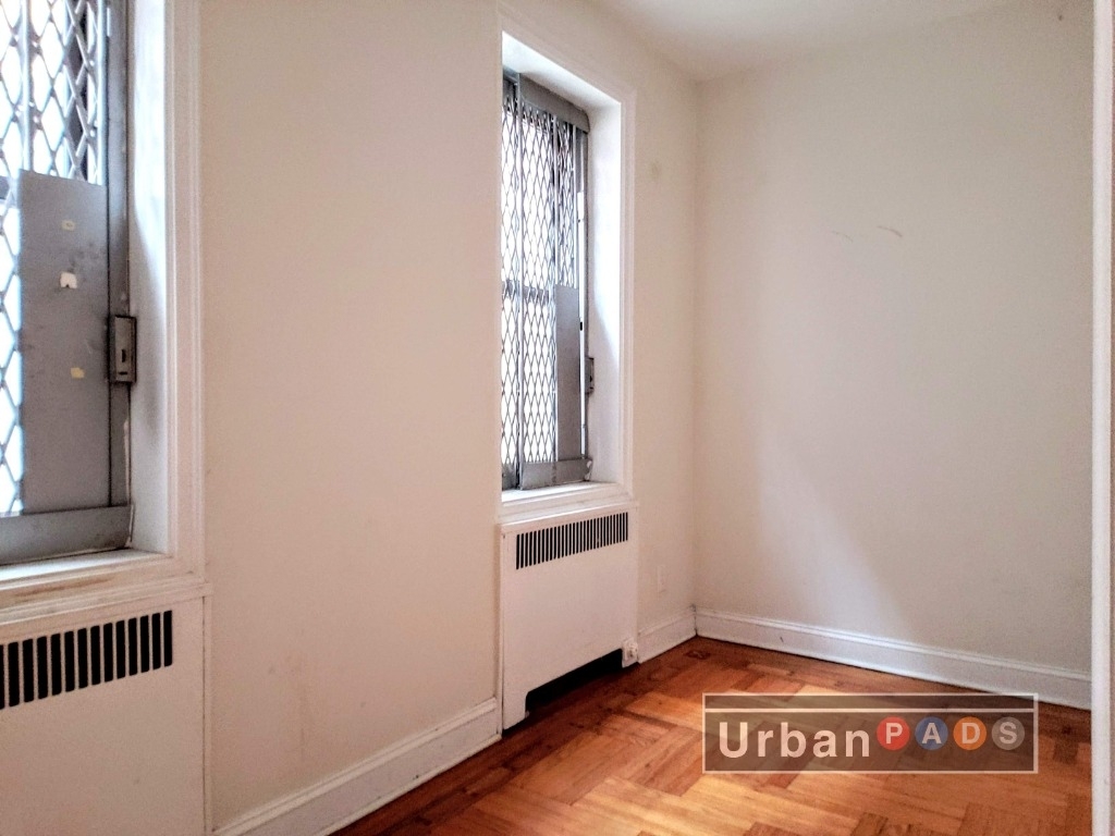 55 Linden Blvd - Photo 3