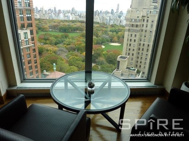 Upper West Side - Photo 9