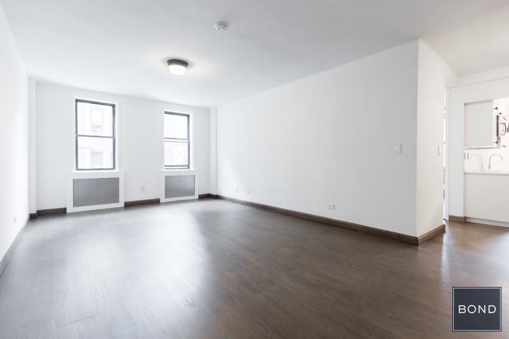 885 Tenth Avenue - Photo 1