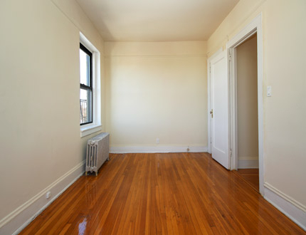 210th Street/ Queens Village/ 1 Bed/ 1 Bath/ $1861/ Parking/ Heat & Hot Water Included - Photo 5