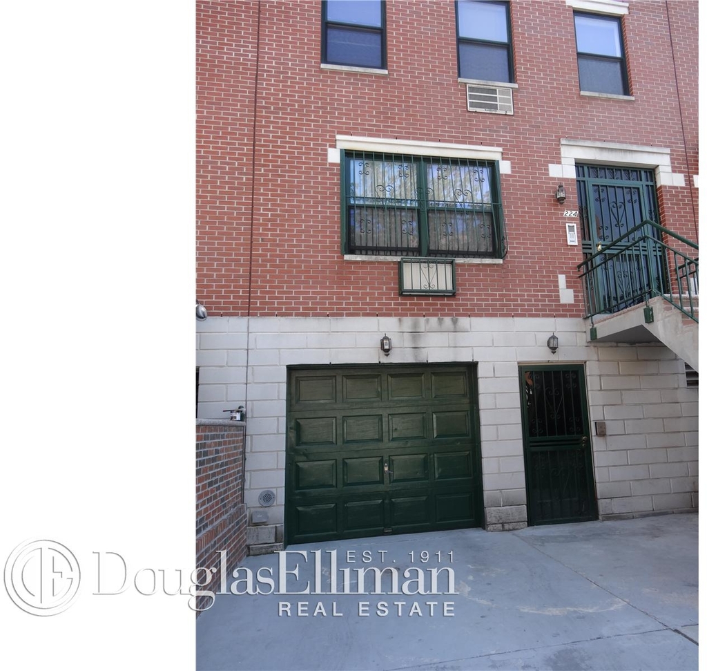 224 East 112th St - Photo 0