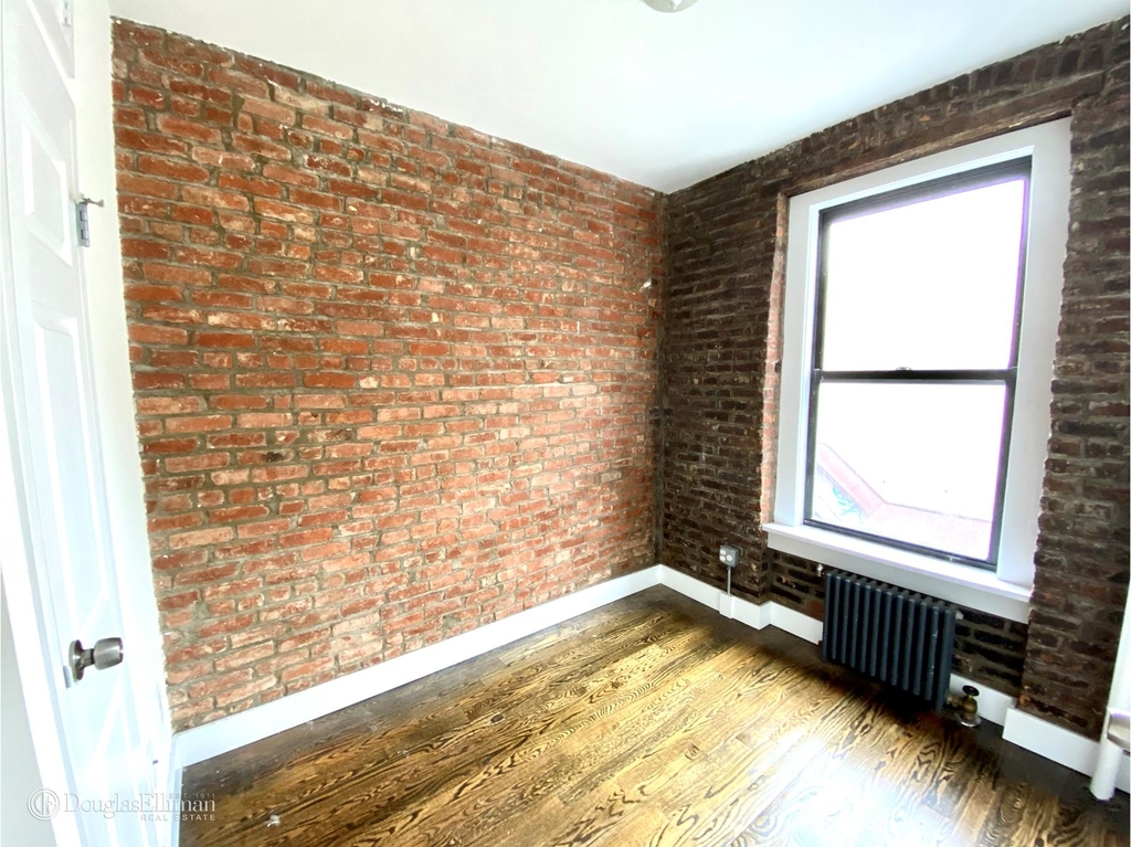 550 West 146th St - Photo 5