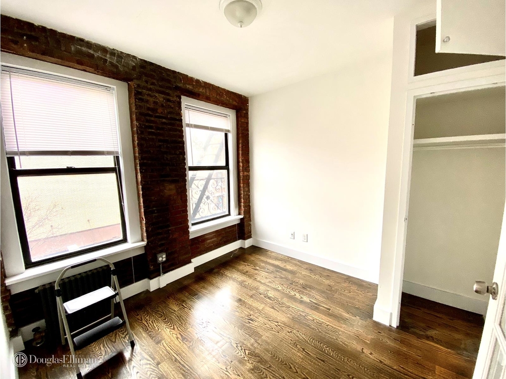 550 West 146th St - Photo 4