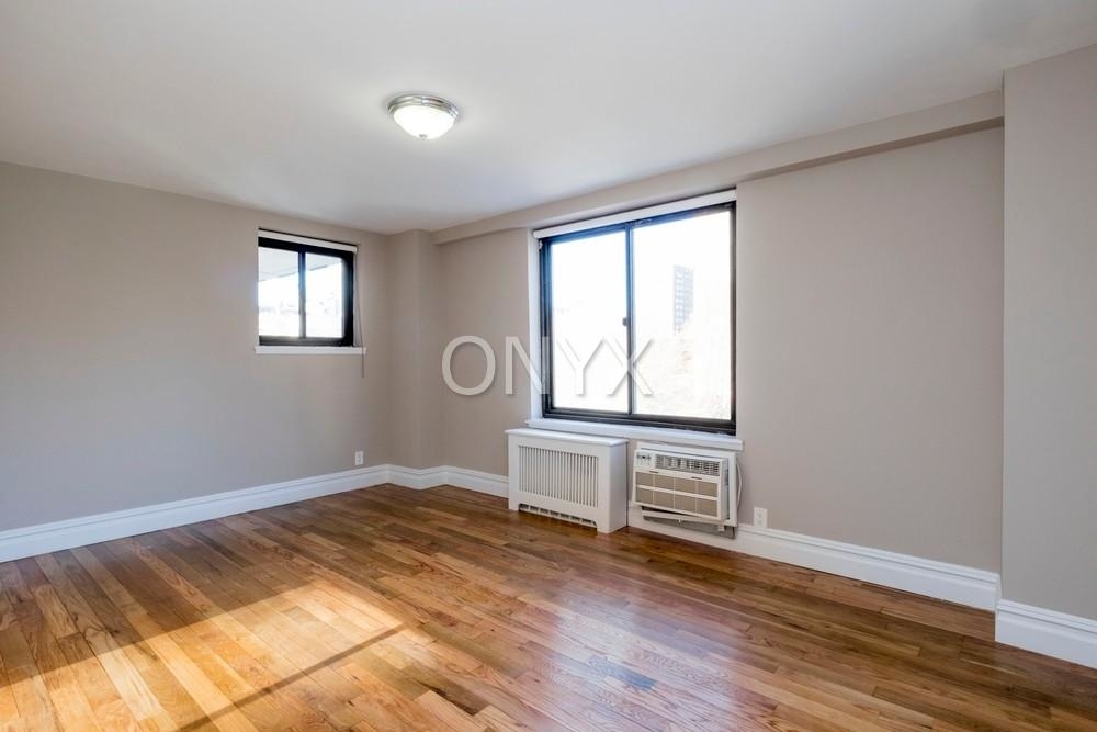 792 Columbus Avenue - Photo 2