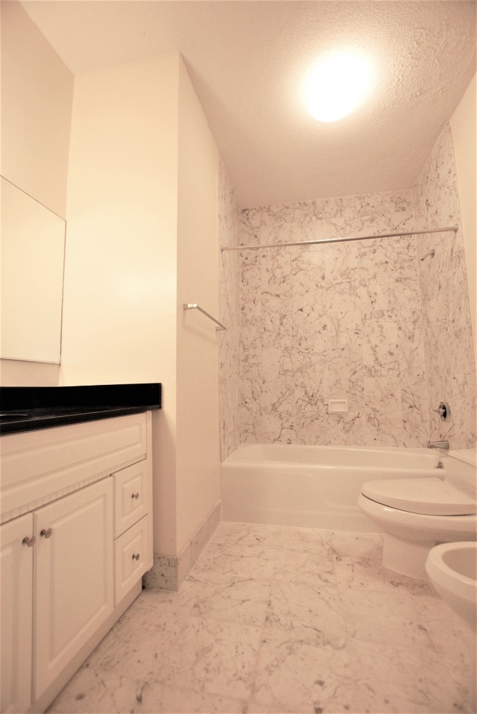 303 East 43rd street - Photo 1