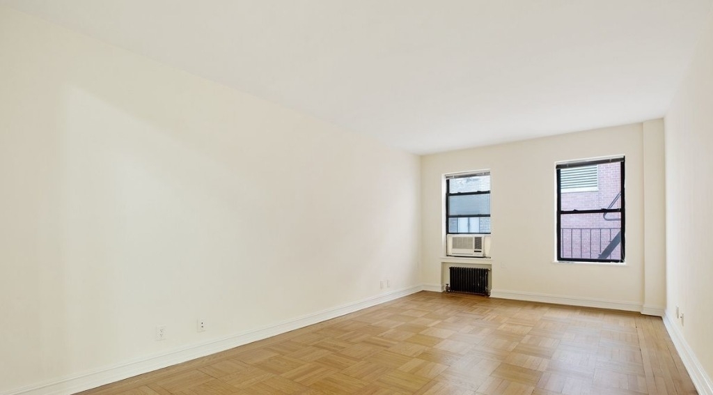 235 East 46th Street - Photo 2