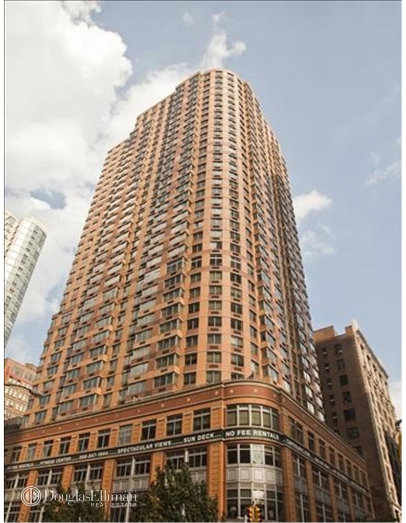 55 West 26th St - Photo 8