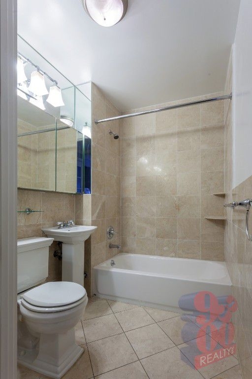 326 E 35th - Photo 4