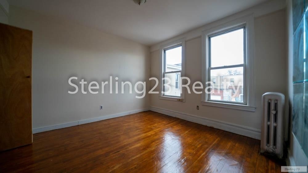 23-68 36th Street - Photo 5