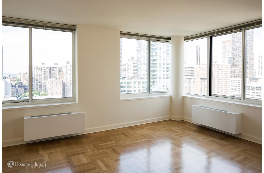 400 West 63rd St - Photo 6