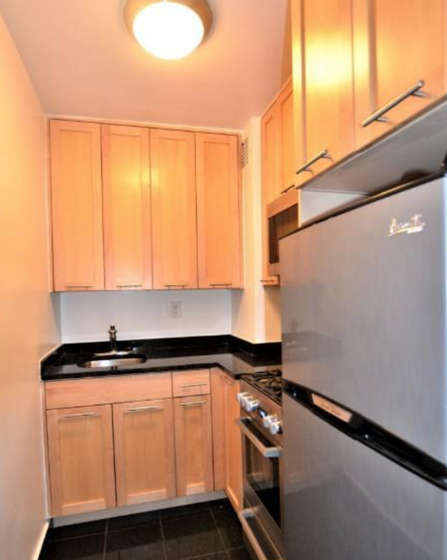 236 East 36th Street - Photo 1