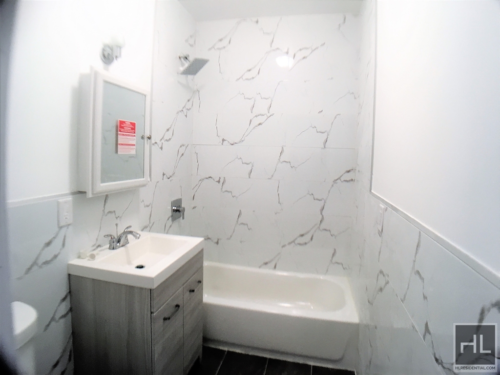 131 East 45 Street - Photo 10