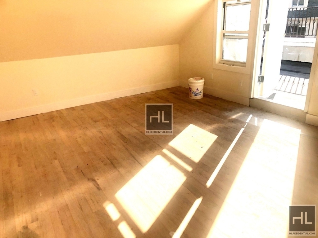 690 East 5 Street - Photo 1