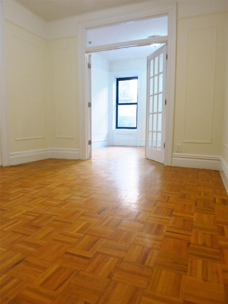 220 East 78th St - Photo 1