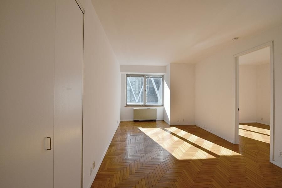 300 west 57th street - Photo 3