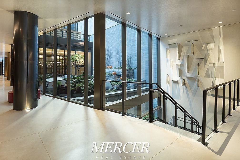 525 West 52nd Street - Photo 10