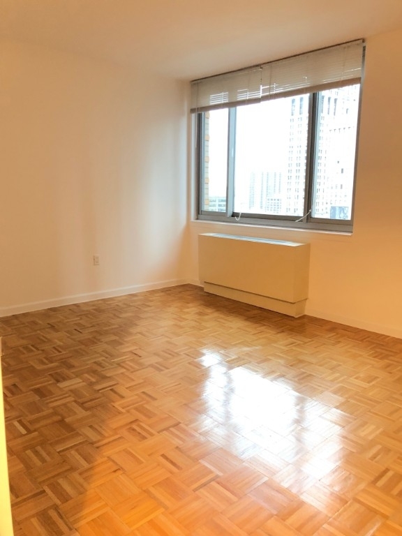 111 Worth Street - Photo 2