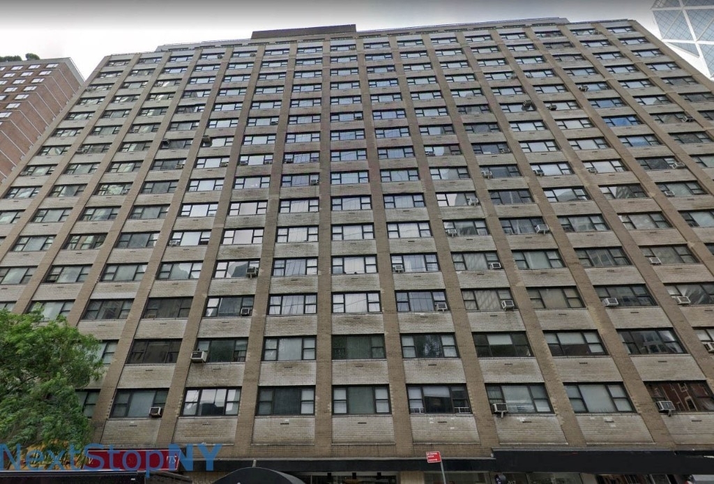 300 West 55th Street - Photo 9