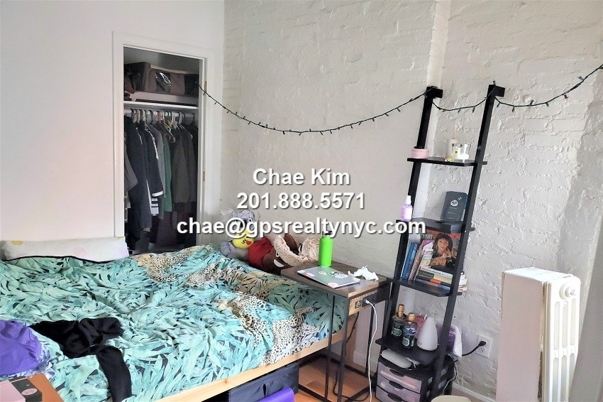 170 Delancey Street - Photo 1