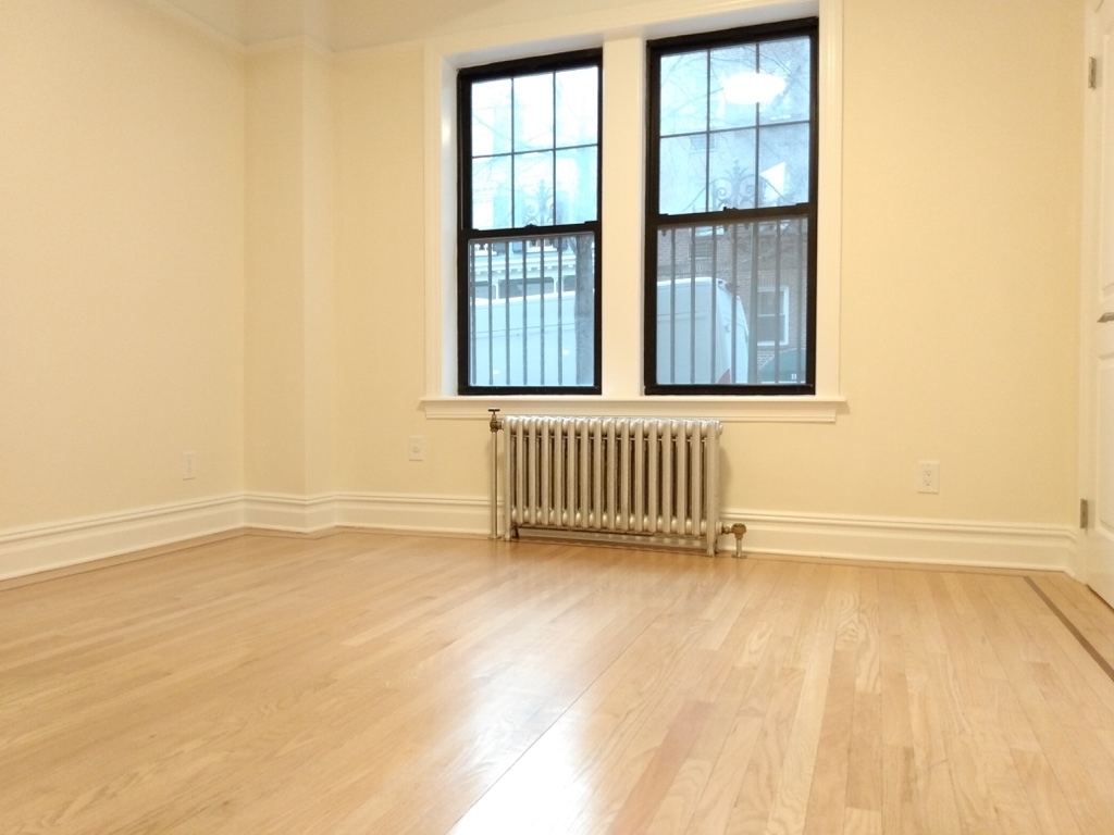 115 east 92nd street - Photo 3