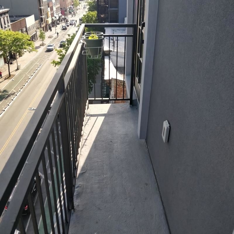 555 Grand St - Photo 4