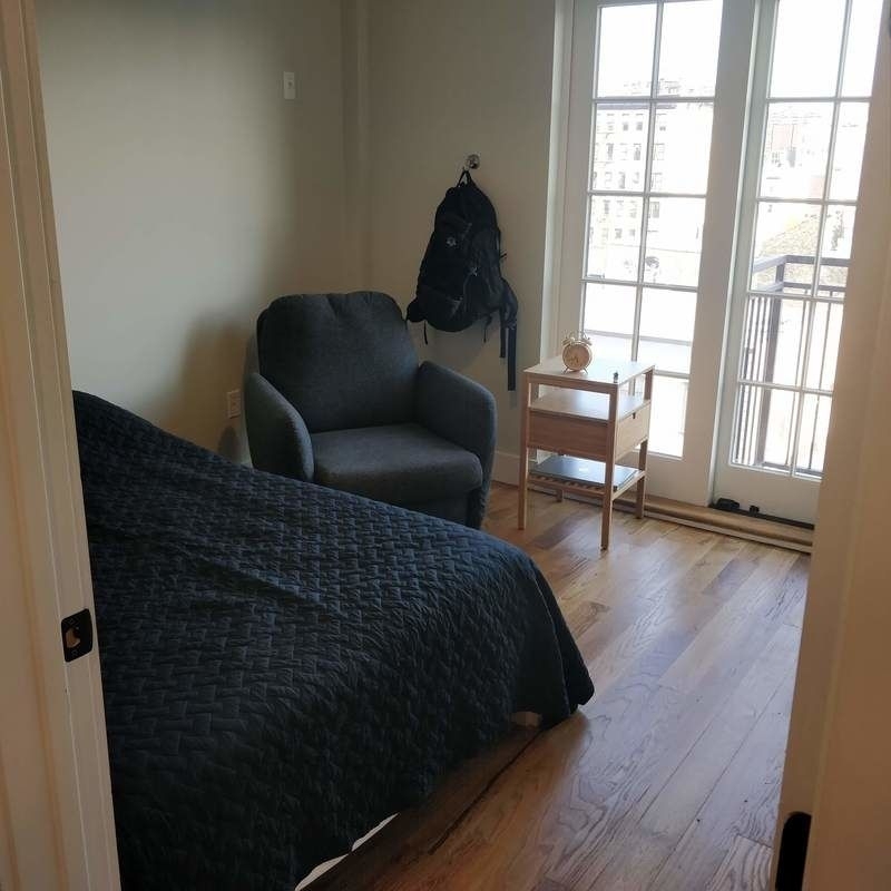 555 Grand St - Photo 2