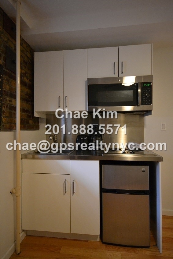 201 West 76th Street - Photo 1