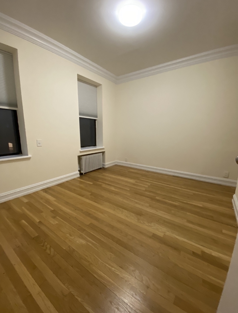 326 East 58th  - Photo 3